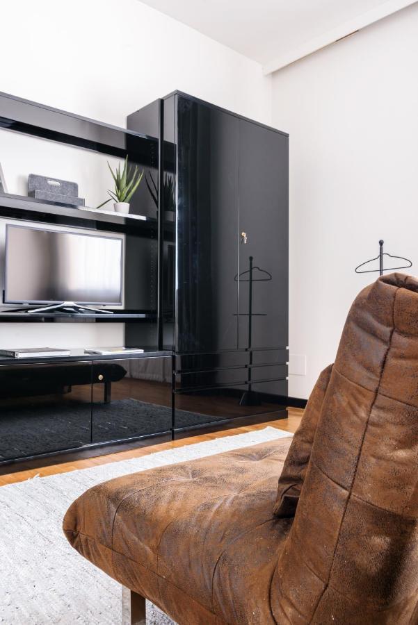 Foresteria Monti Apartment Milan Bagian luar foto